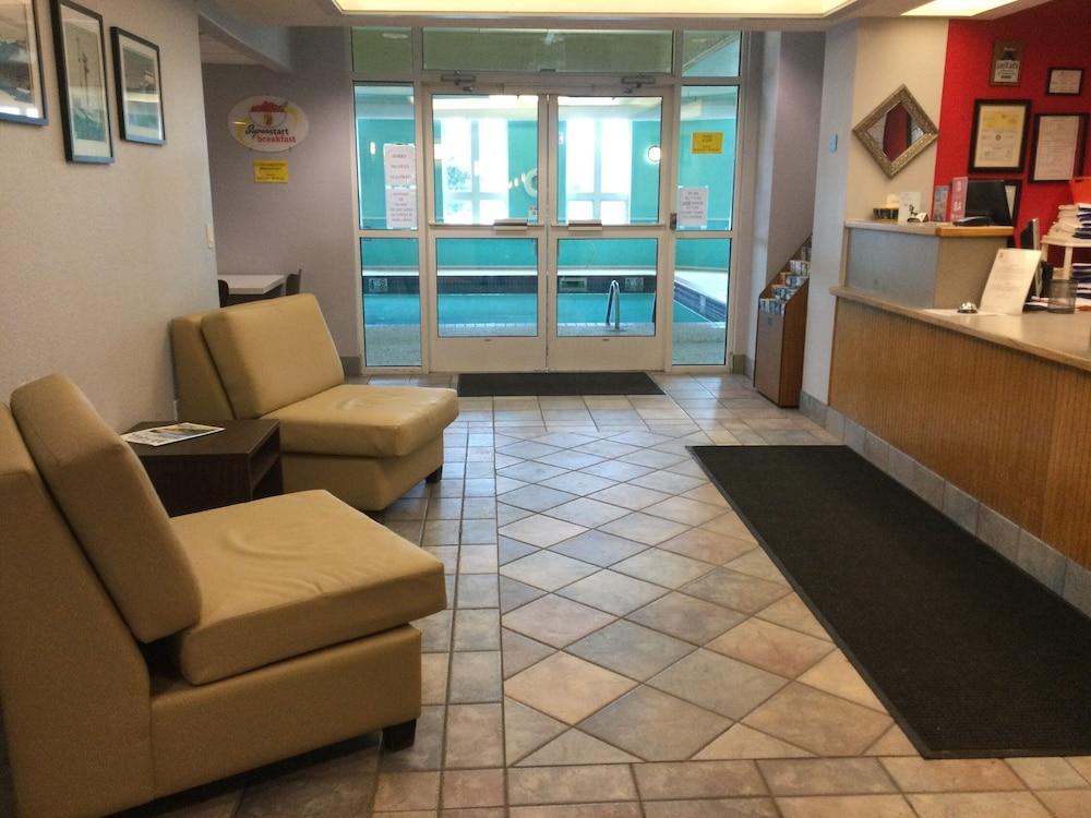 Super 8 By Wyndham Sault Ste. Marie Otel Dış mekan fotoğraf